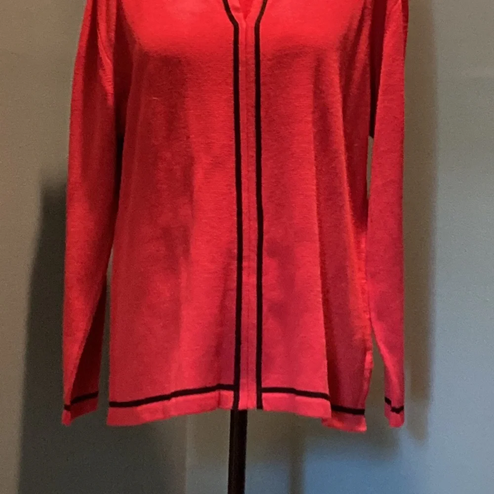 Beautiful Pink Sweater with Black Trim Size XXXL